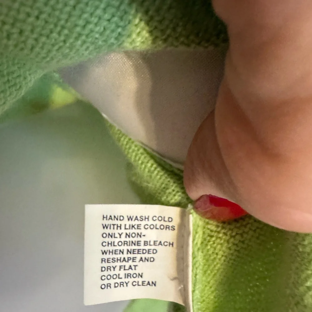 NWT GAP Women's V-Neck Lime SPRING Sweater   LARGE    #I - Picture 6 of 9